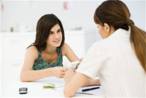 Quan hệ trong thời gian nghỉ uống thuốc tránh thai có thai không?